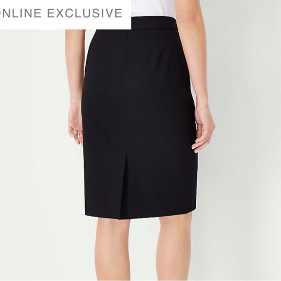 Ann Taylor Seasonless Stretch Pencil Skirt in Navy - Picture 6 of 7